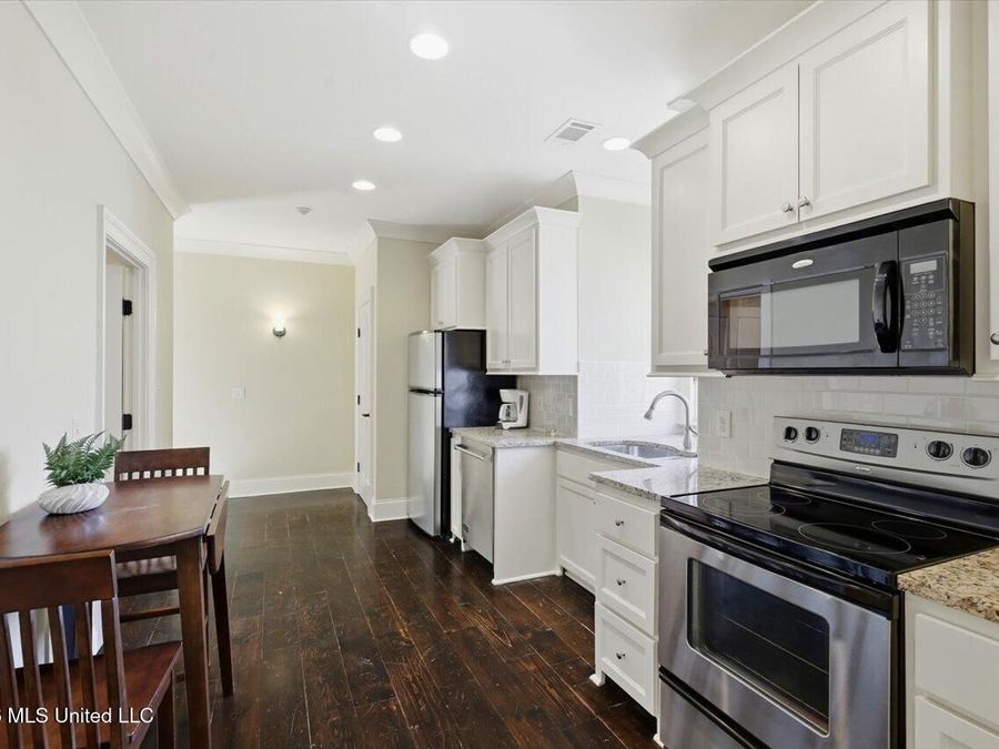 Property Image 103