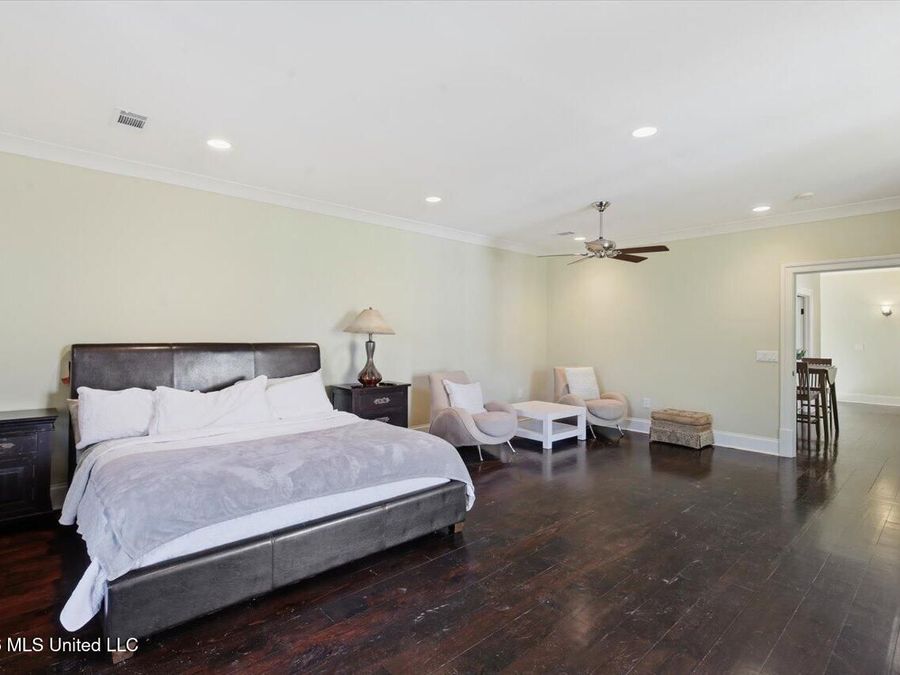 Property Image 108