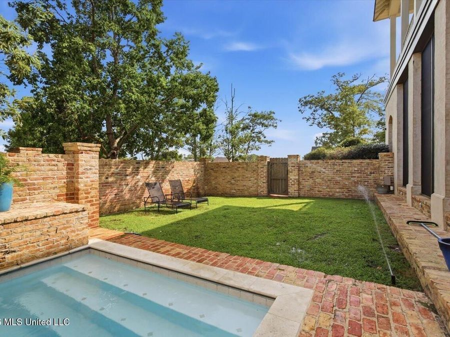 Property Image 125