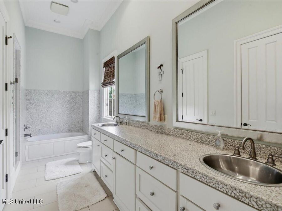 Property Image 44