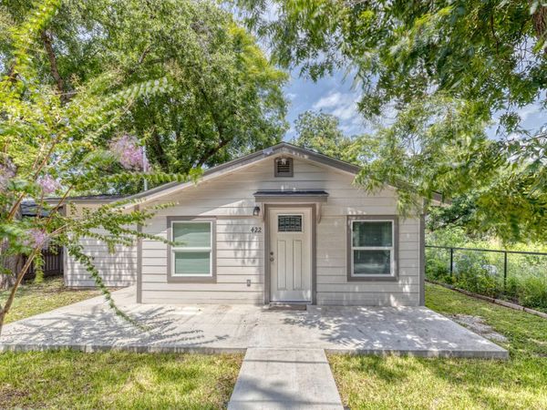 422 Apolonio St., Uvalde, TX 78801