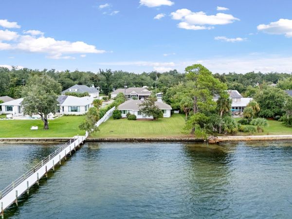 510 Bunkers Cove Road , Panama City, FL 32401