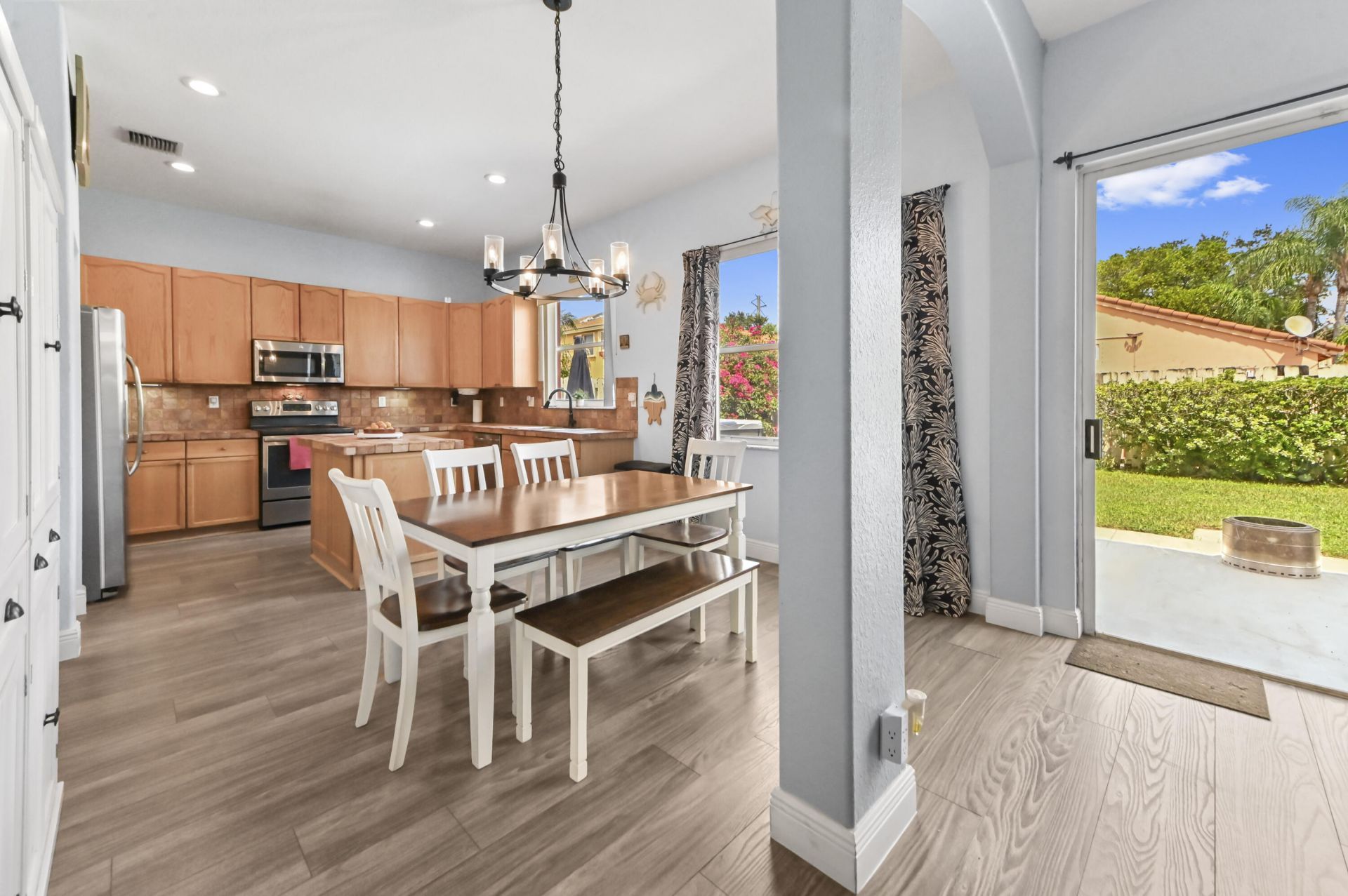 4442 Onega Circle, West Palm Beach, FL 33409 Photo