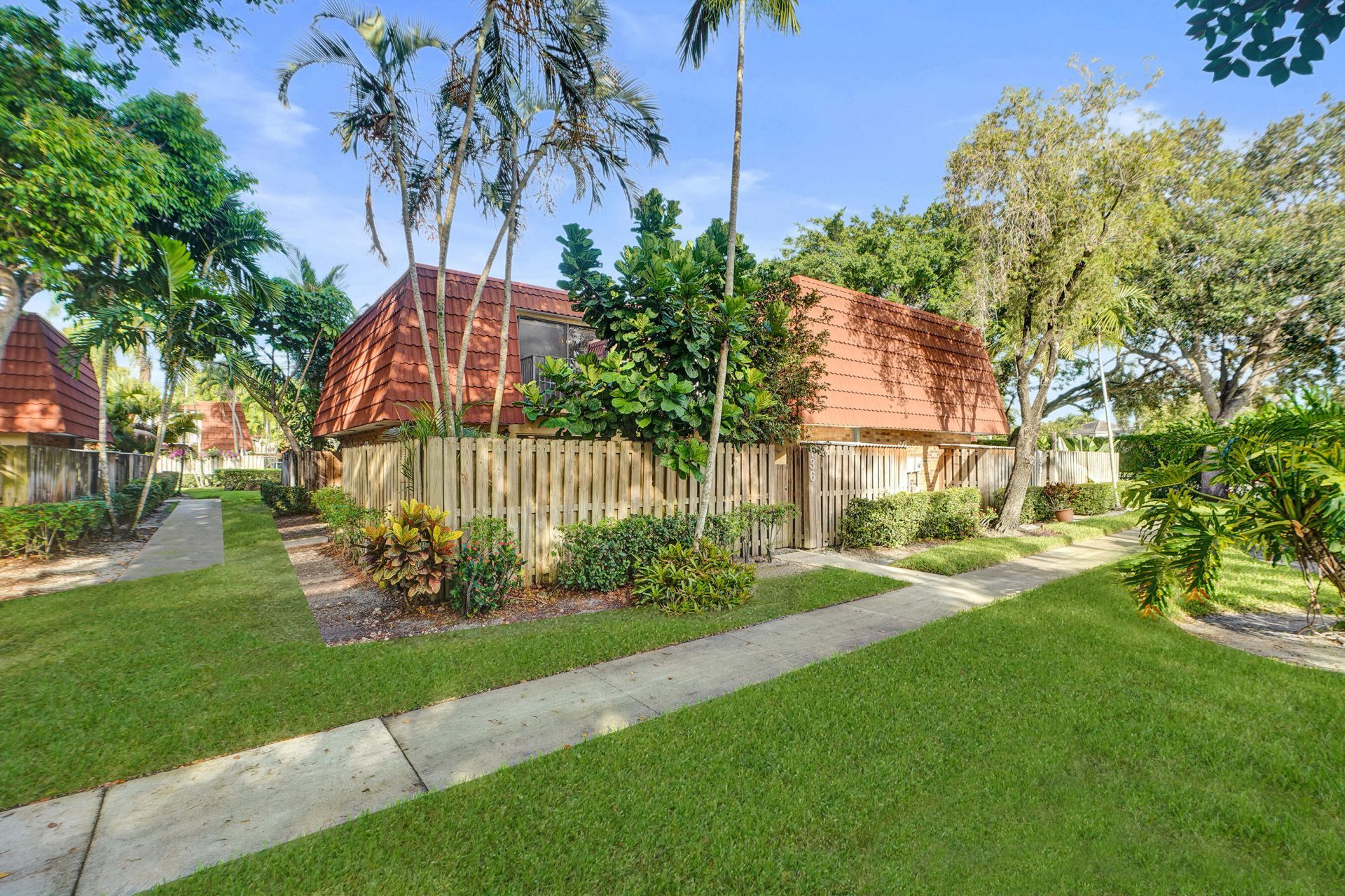 736 NW 98th Circle, Plantation, FL 33324 Photo