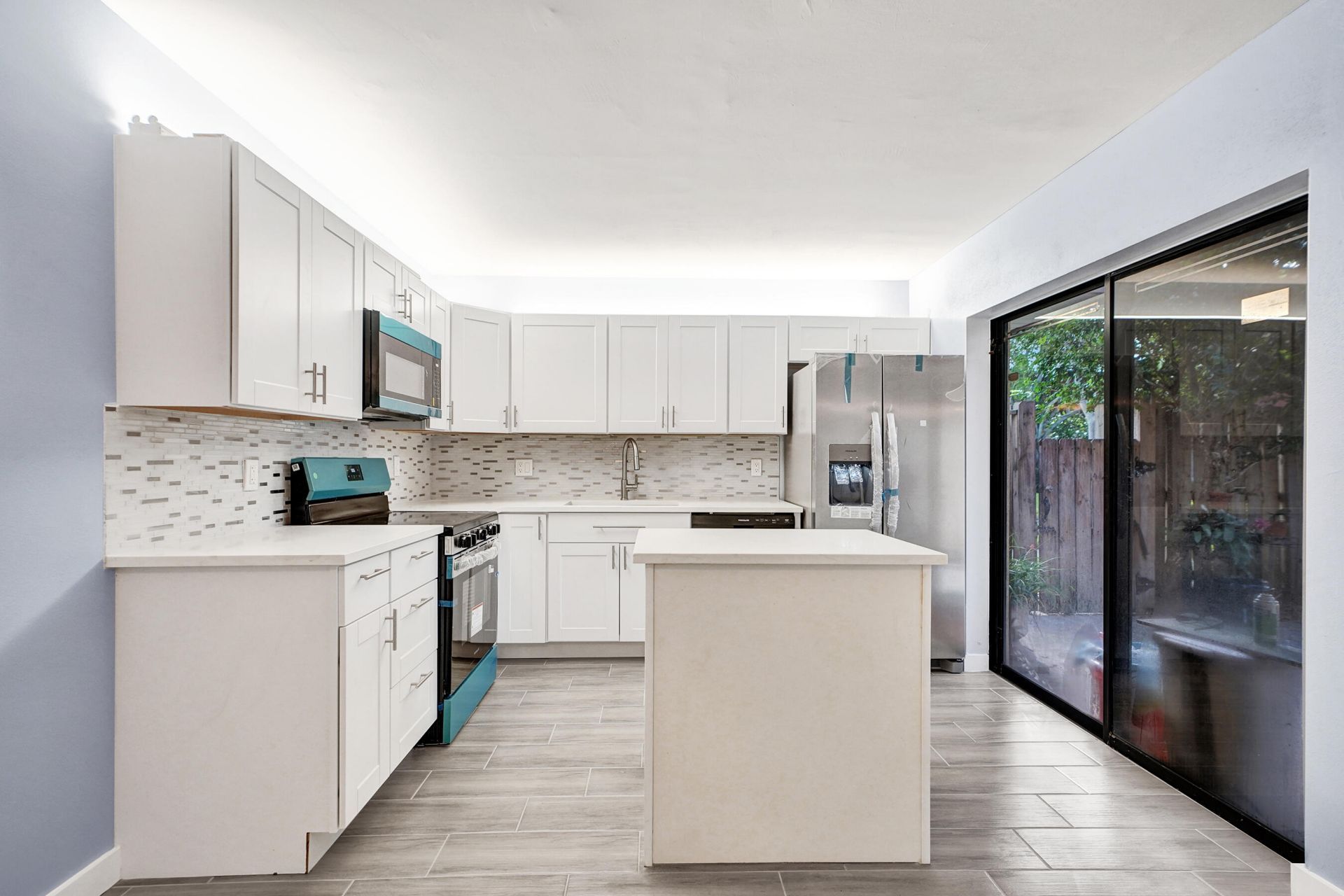 736 NW 98th Circle, Plantation, FL 33324 Photo