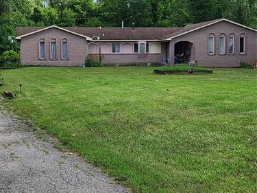 8112 Willow Road, Augusta Township, Mi 48160