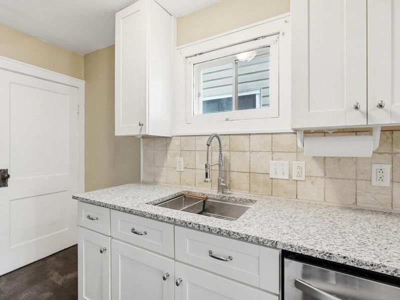 1300 Ashland Avenue , Columbus, OH 43212 Photo 17