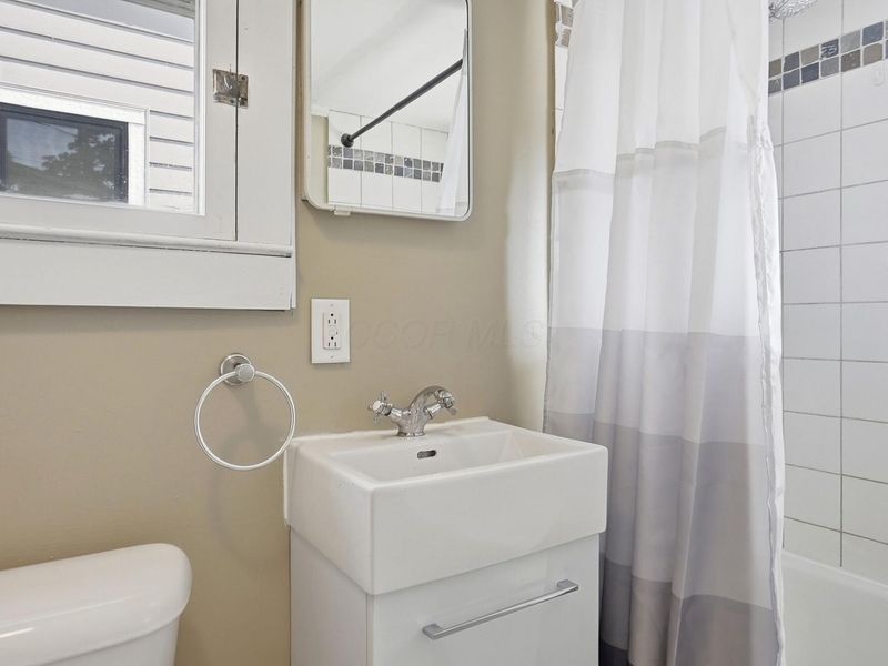 1300 Ashland Avenue , Columbus, OH 43212 Photo 23