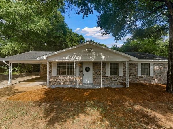 1967 Forest Oaks Drive W, Mobile, AL 36618