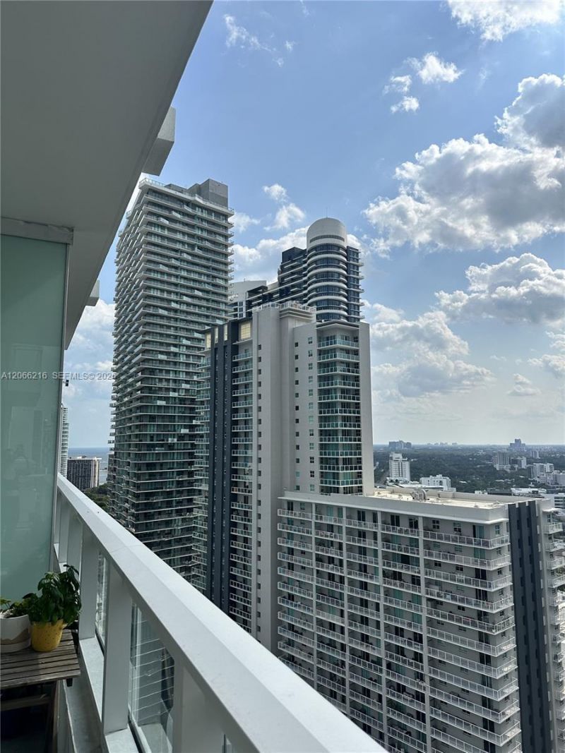 1080 Brickell Ave , Unit 2805, Miami, FL 33131 Photo
