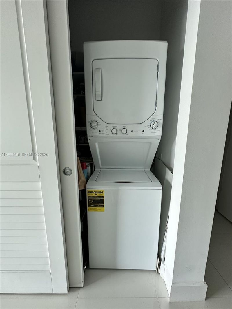 1080 Brickell Ave , Unit 2805, Miami, FL 33131 Photo