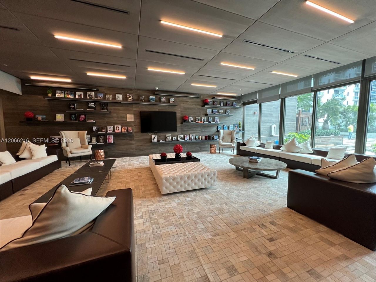 1080 Brickell Ave , Unit 2805, Miami, FL 33131 Photo