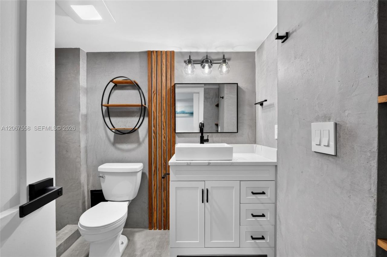 3301 N Country Club Dr, Unit 101, Aventura, FL 33180 Photo