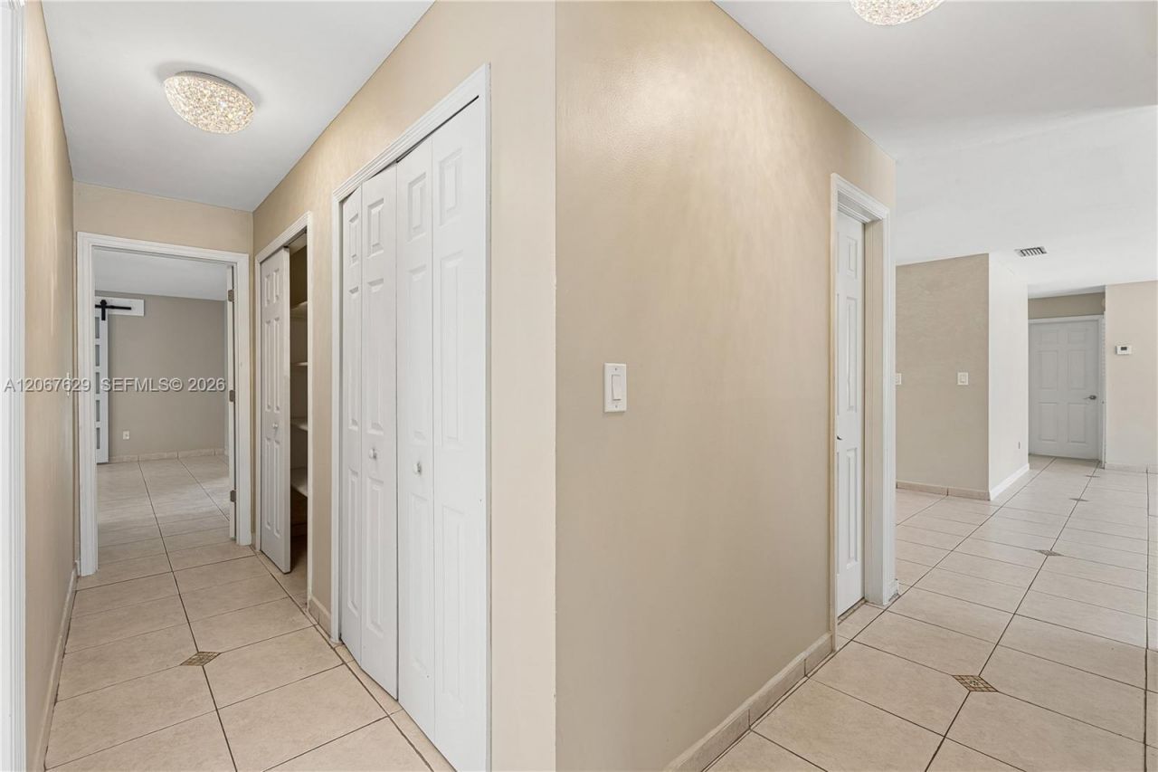 14020 SW 38th St , Miami, FL 33175 Photo
