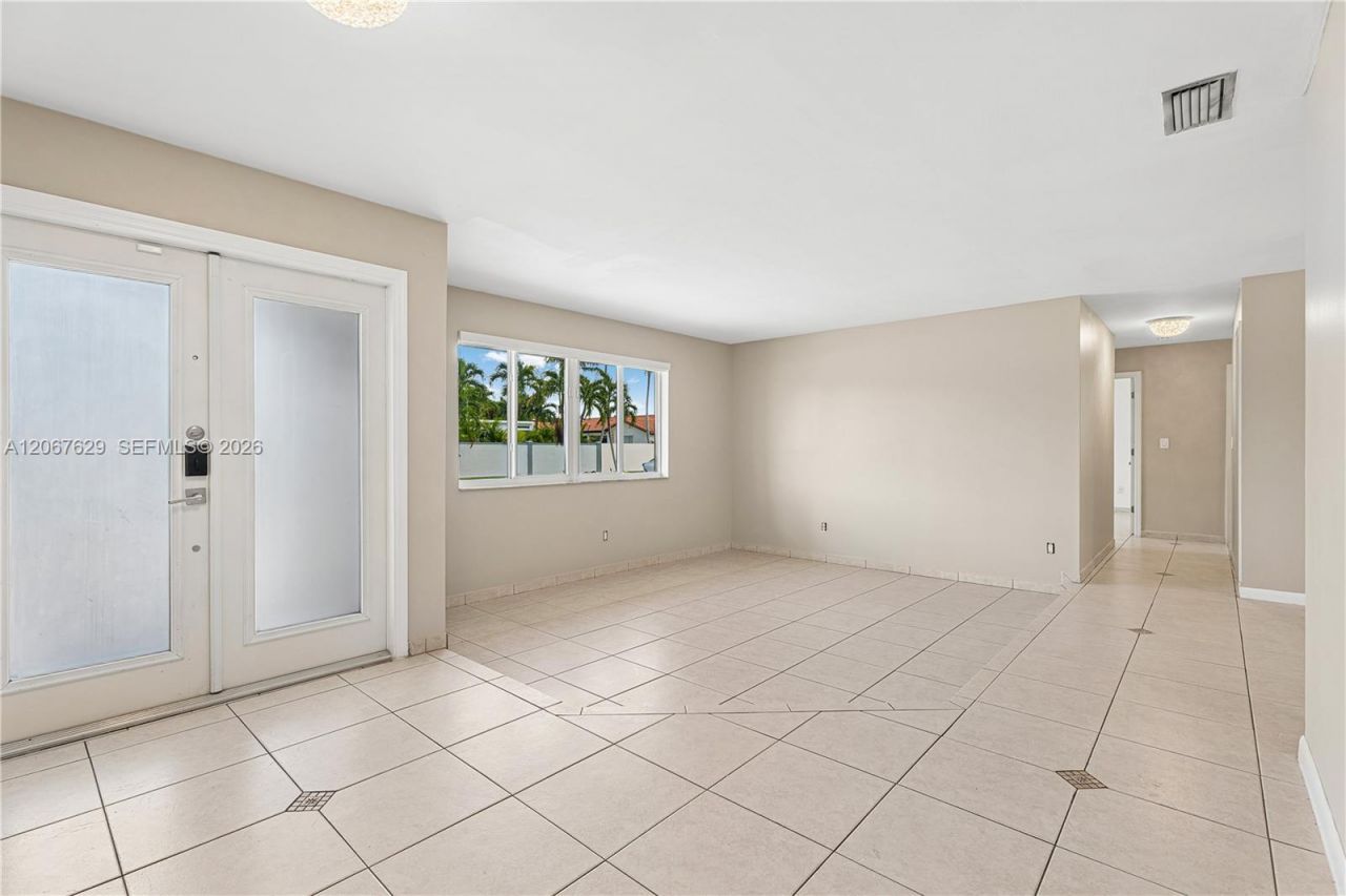 14020 SW 38th St , Miami, FL 33175 Photo