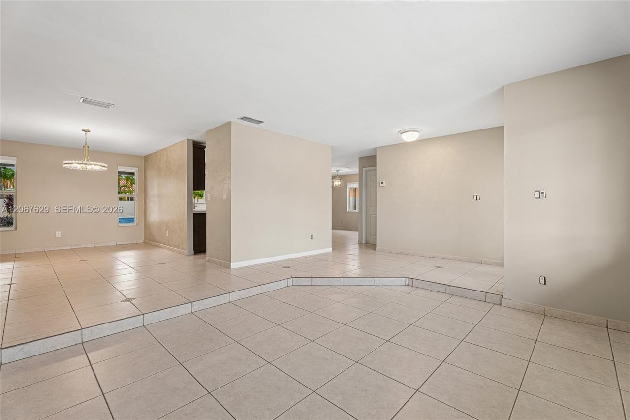 14020 SW 38th St , Miami, FL 33175 Photo