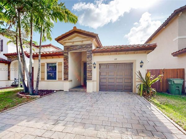 729 SE 34th Ave , Homestead, FL 33033
