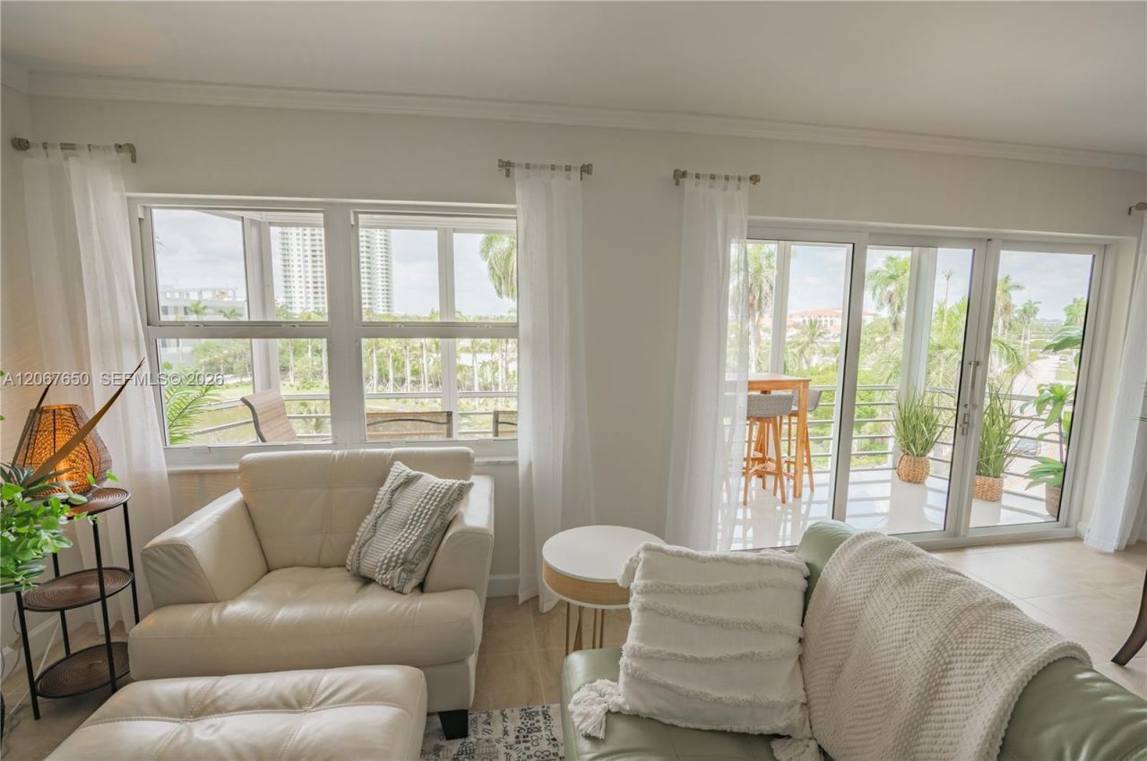 200 Diplomat Pkwy, Unit 519, Hallandale Beach, FL 33009 Photo