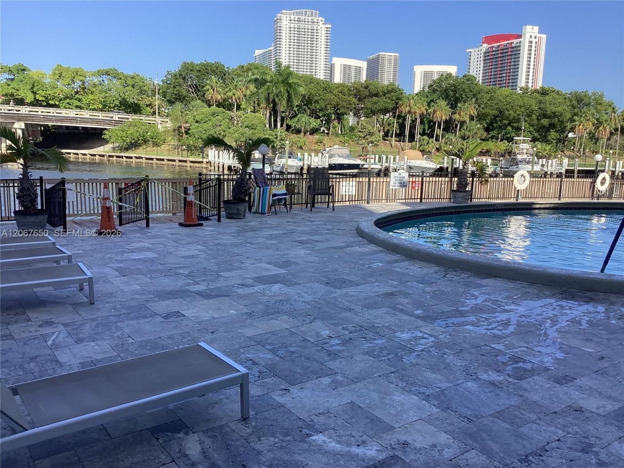 200 Diplomat Pkwy, Unit 519, Hallandale Beach, FL 33009 Photo