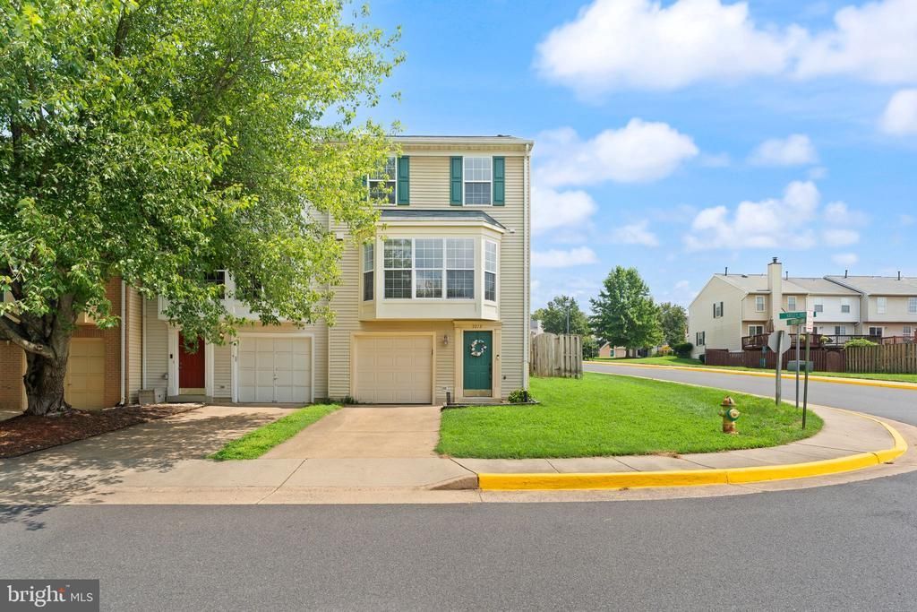 9219 Kristy Drive, Manassas Park, VA 20111 Main Photo