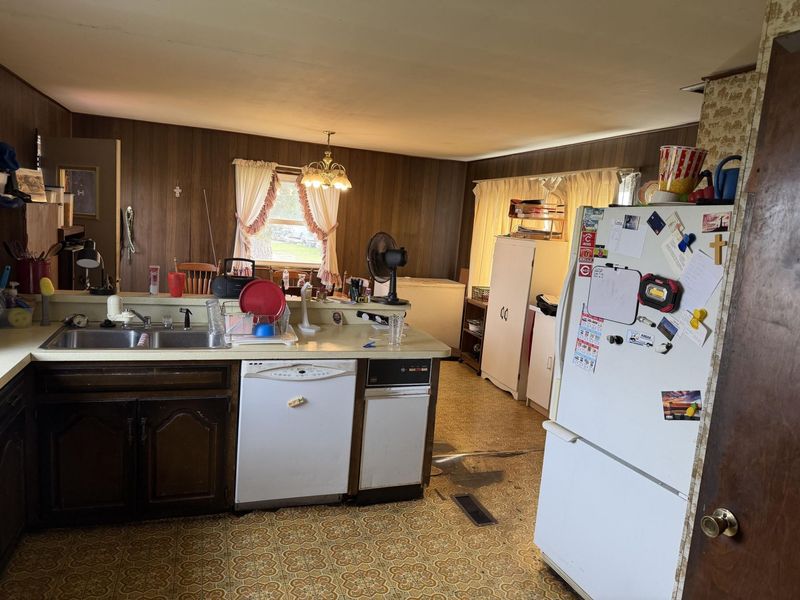 125 E Bank Road, Saint Marys, OH 45885 Photo 6