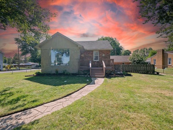 5905 Livingston Drive , Toledo, OH 43613