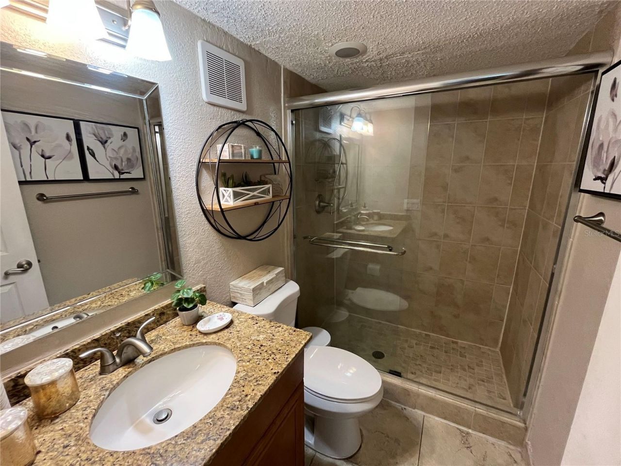 2700 Coconut Bay Ln Lane , Unit 4111, Sarasota, FL 34237 Photo
