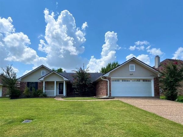 464 Mayfair , Bossier City, LA 71111
