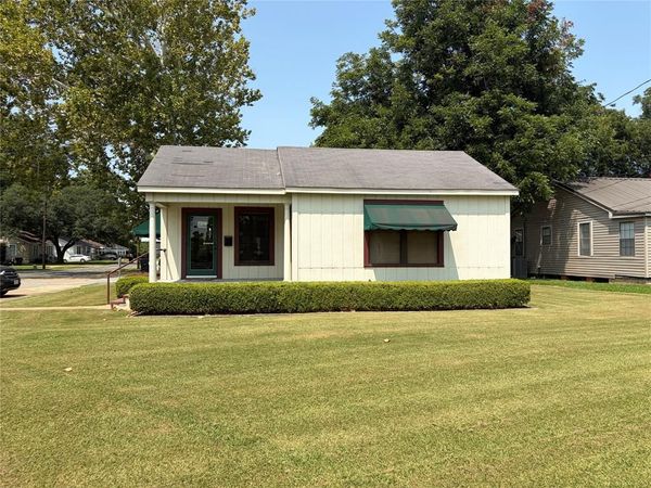1001 BENTON Road , Bossier City, LA 71111