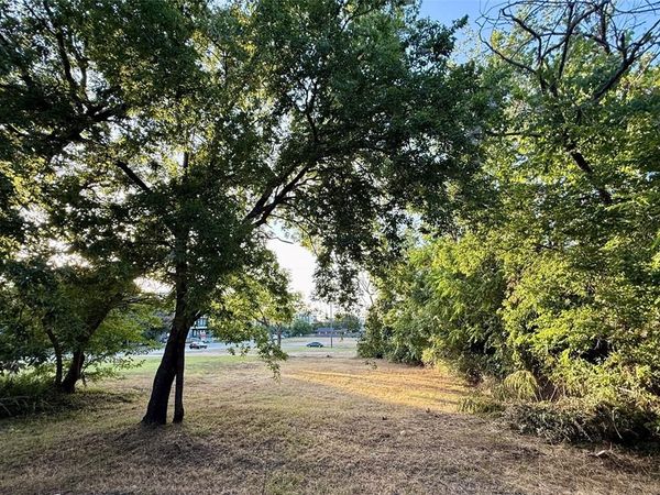 1305 Waterman Street , Fort Worth, TX 76102