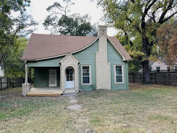 111 Pecan Street, Terrell, TX 75160