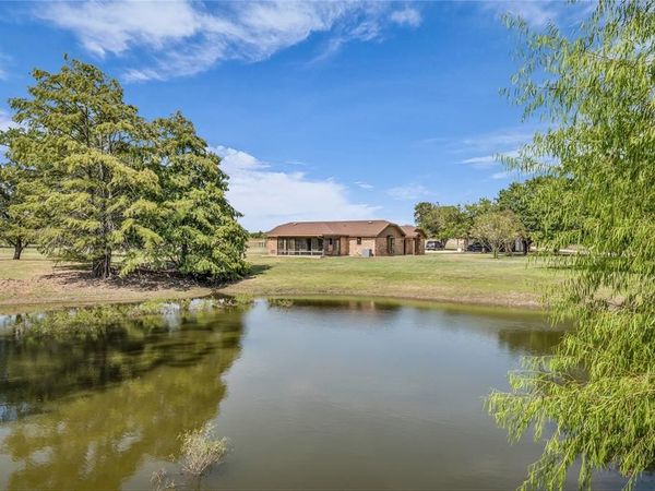 299 Aggie Way, China Spring, TX 76633