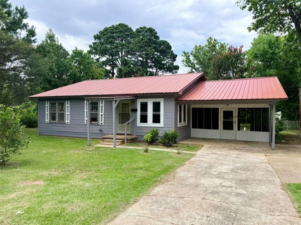 316 Moore Street , Springhill, LA 71075