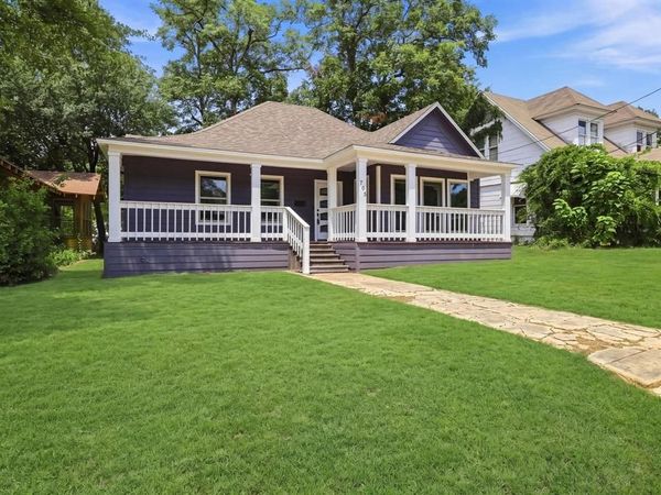 705 E Austin Street , Paris, TX 75460