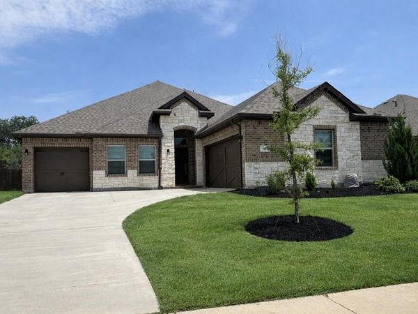 702 Audrey Lane, Mansfield, TX 76063