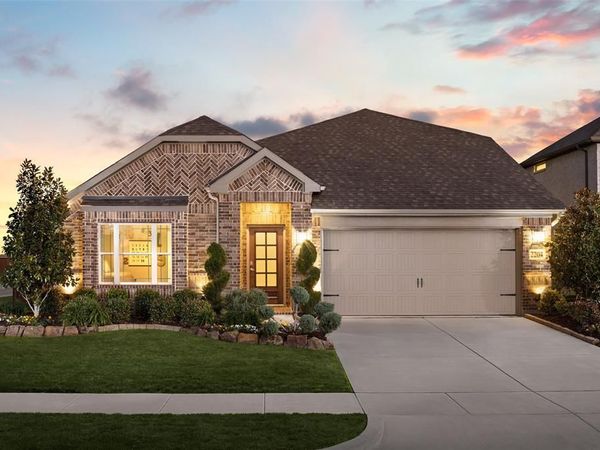 2204 Broken Arrow Drive, Aubrey, TX 76227