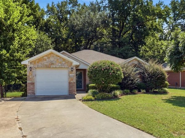 613 Therese Ct., Mount Pleasant, TX 75455