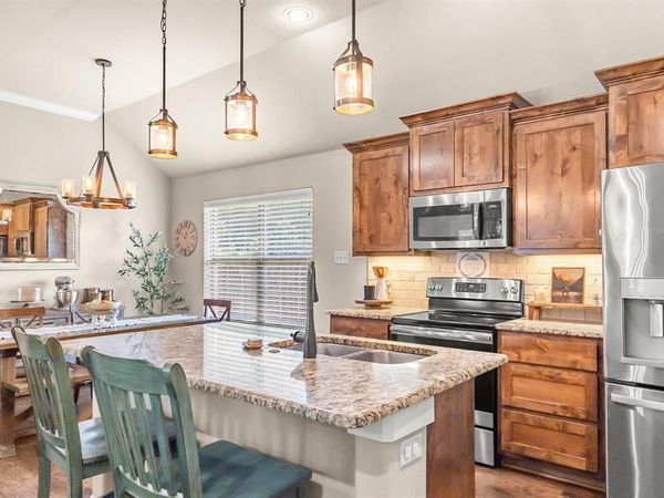409 Mesa Drive, Lone Oak, TX 75453