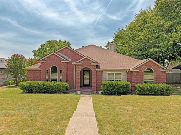 2407 Rockhill Road , McKinney, TX 75072