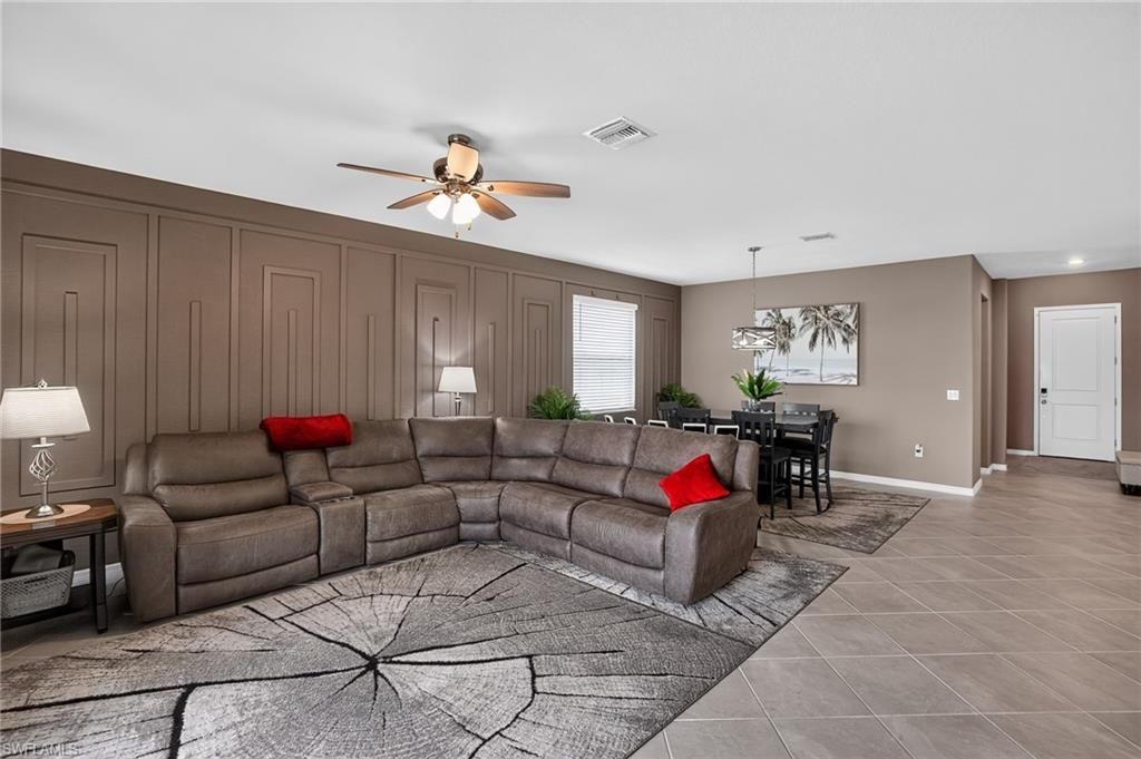 3943 E Hampton Cir, Alva, FL 33920 Photo