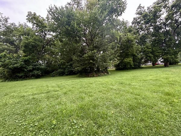 524 W Lincoln Avenue , Belvidere, IL 61008