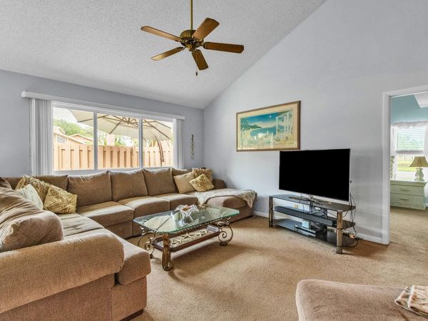 111 Maplecrest Circle, Jupiter, FL 33458