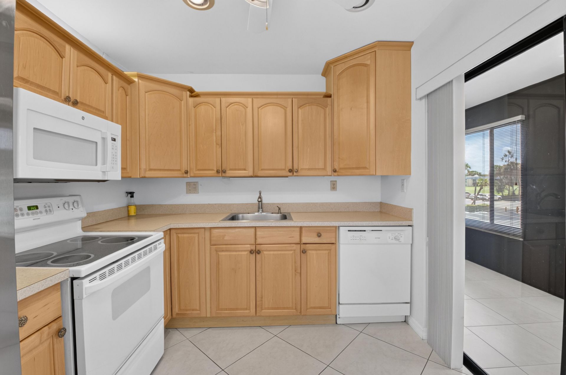 174 Capri D E, Unit 174, Delray Beach, FL 33484 Photo