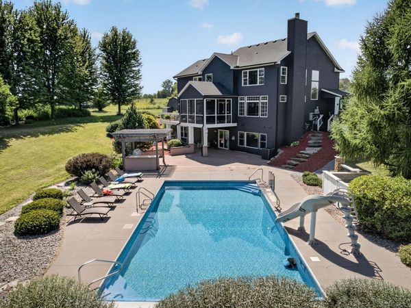 25365 Newport Avenue, New Prague, MN 56071