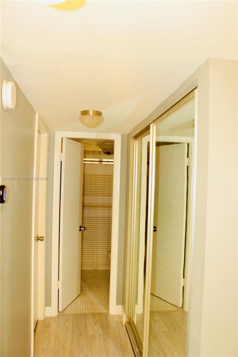 4211 NW 41st St , Unit 407, Lauderdale Lakes, FL 33319 Photo