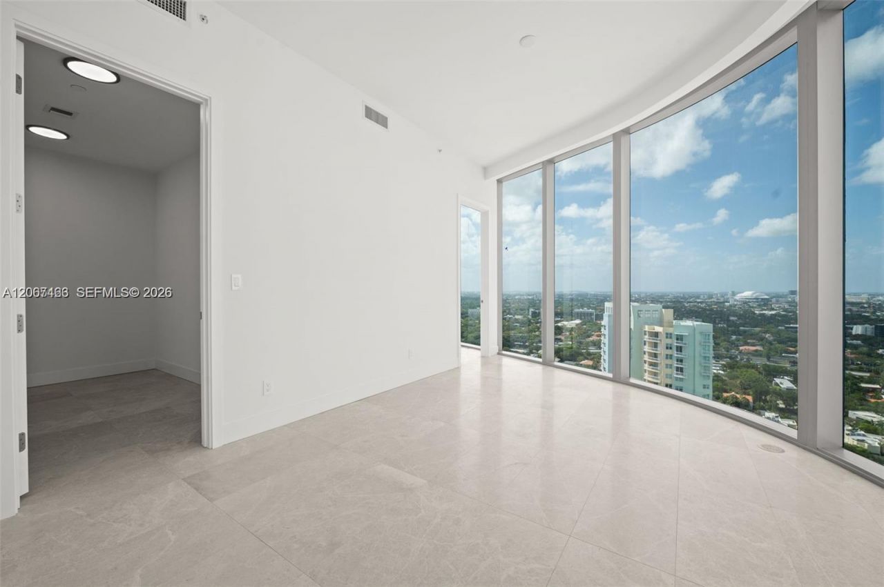 175 SE 25 Rd , Unit 2604, Miami, FL 33129 Photo