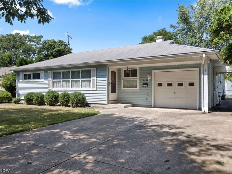 9298 Newkirk Drive, Parma Heights, OH 44130 Photo 1