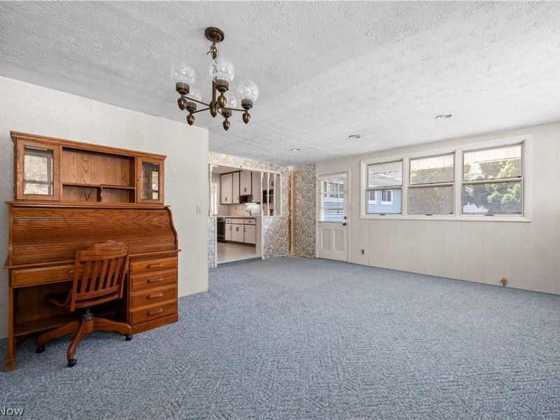 9298 Newkirk Drive, Parma Heights, OH 44130 Photo 18