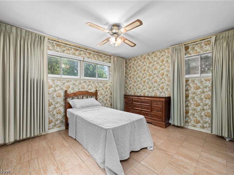 9298 Newkirk Drive, Parma Heights, OH 44130 Photo 20