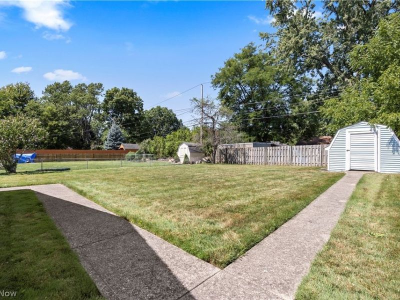 9298 Newkirk Drive, Parma Heights, OH 44130 Photo 31